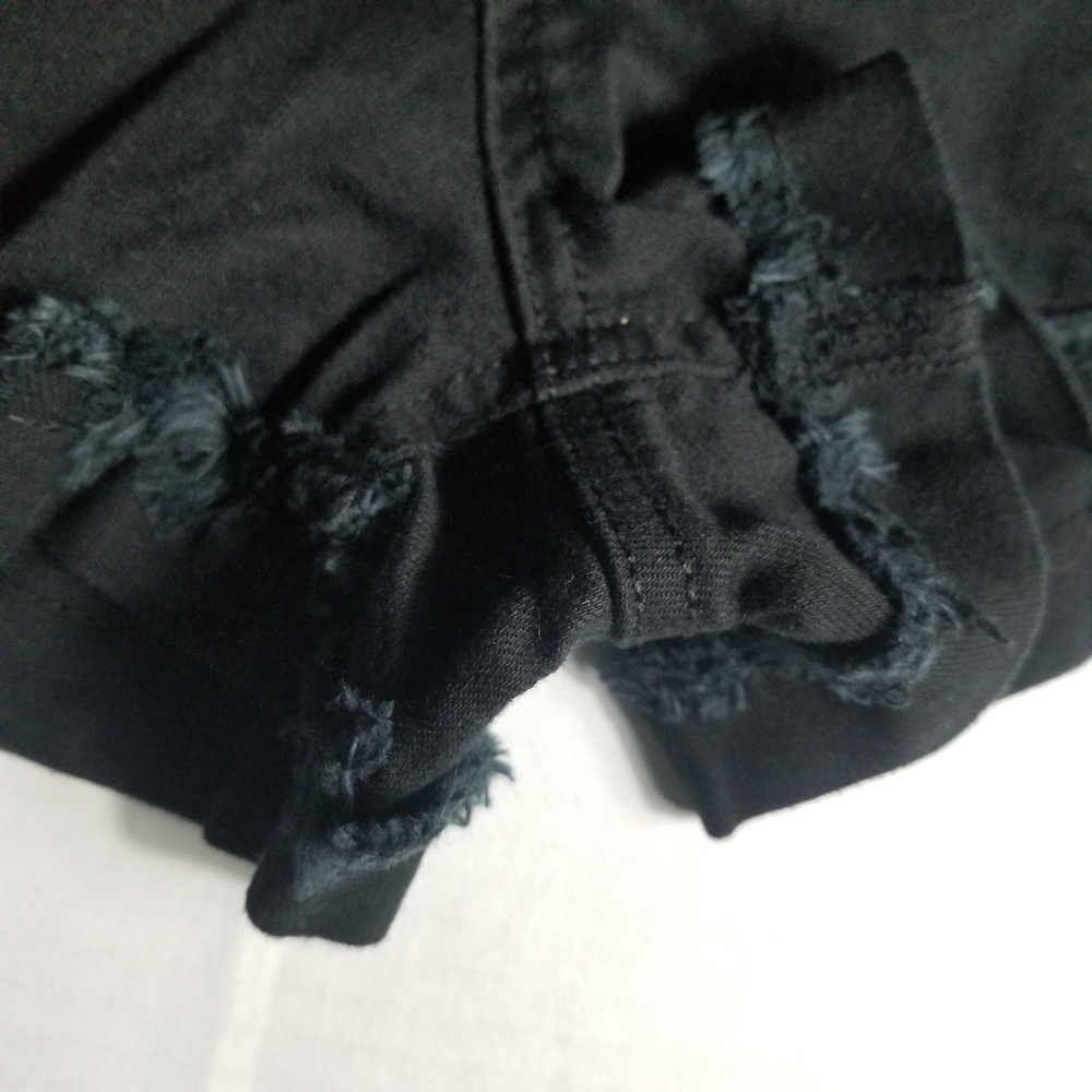 CELEBRITY PINK JUNIORS BLACK DISTRESSED JEAN SHORTS SIZE 7/28 - Picture 11 of 14